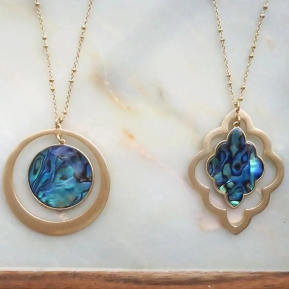 New Gold Abalone Shell Medallion Pendant Boho Necklace - Picture 3 of 3